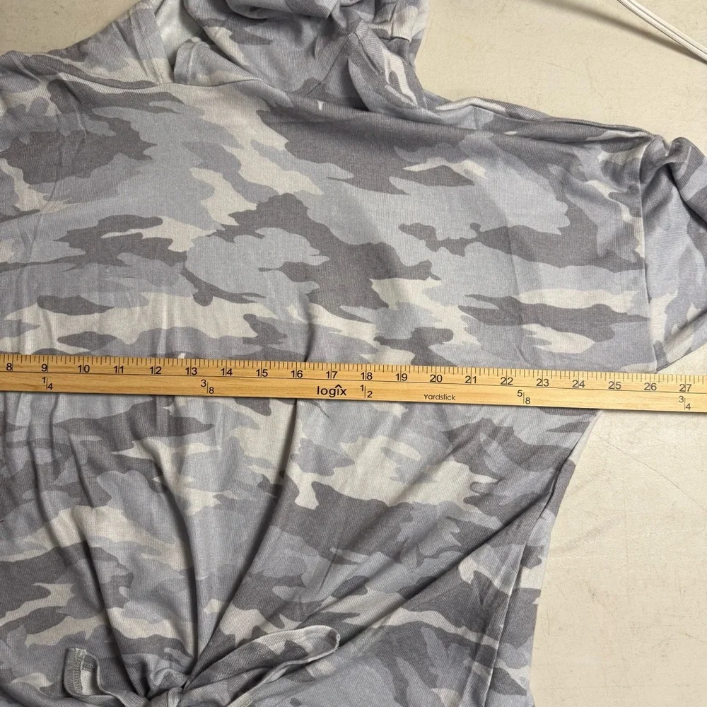 Beyond Yoga gray camo tye-front hoodie XL athleisure NWOT - Picture 7 of 8
